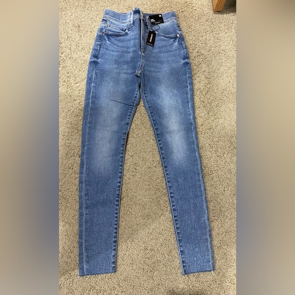 Express Ladies Raw Hem Skinny High Rise Jeans NWT - Picture 1 of 6